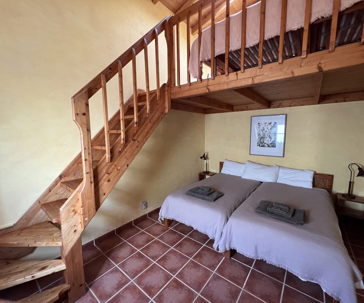 Carrapateira accommodation - family room in Casa Presente guesthouse